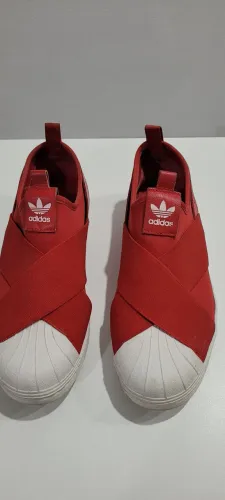 Tenis adidas