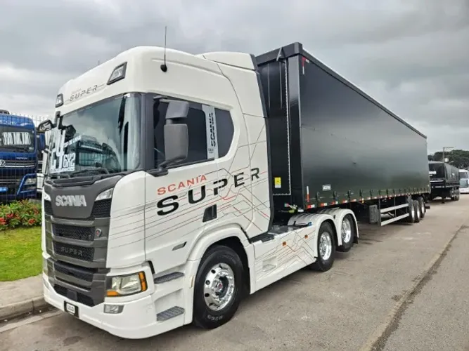 Scania R460 SUPER 6x2 Ano 2024 Painel TFT Sider Nostra Ano 2027 0km Pronta Entrega 30 Plts