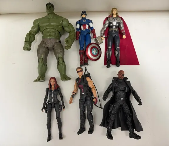 Action Figures MARVEL e DC COMICS