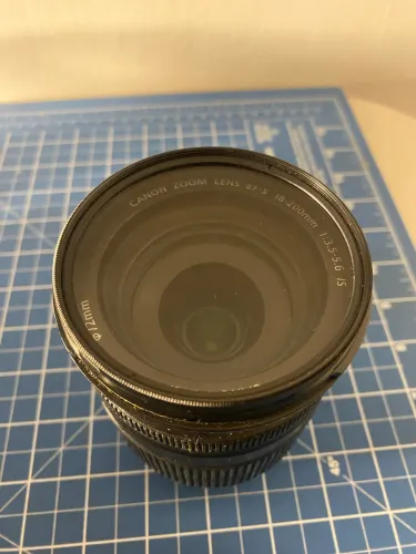 Lente Canon EFS 18-200mm IS