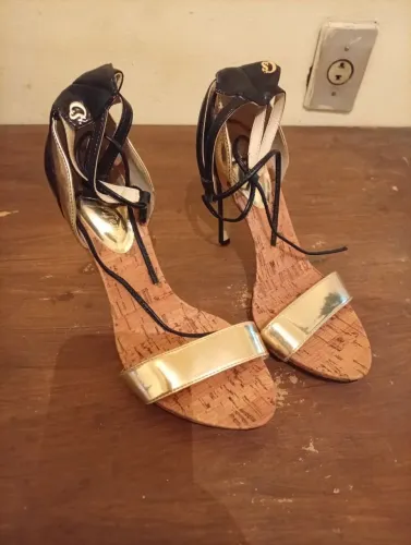 Sandália Carmen Steffens