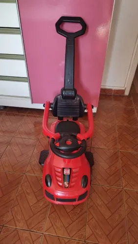 Lindo carrinho de passeio infantil com música preço de desapego 