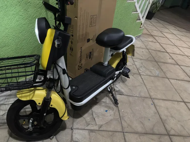 Scooter elétrica