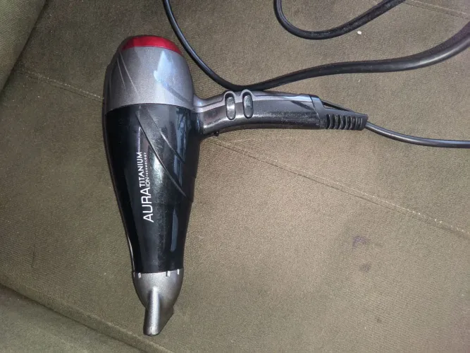 Secador 2300 watts Gama Aura Titanium