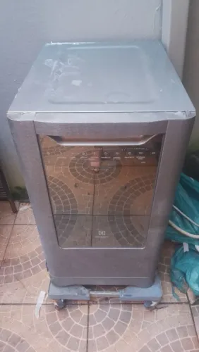 Vendo lava louças 150 Eletrolux leia