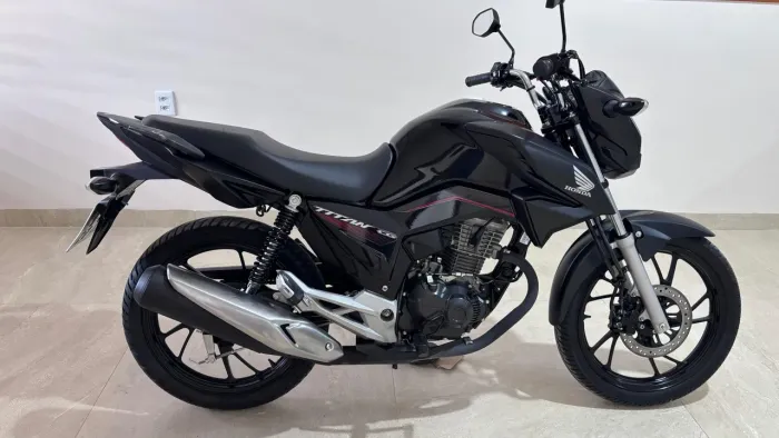 Titan 160 praticamente zero! Com 1700 km.