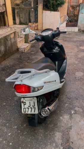 Vende-se moto Suzuki Burgman