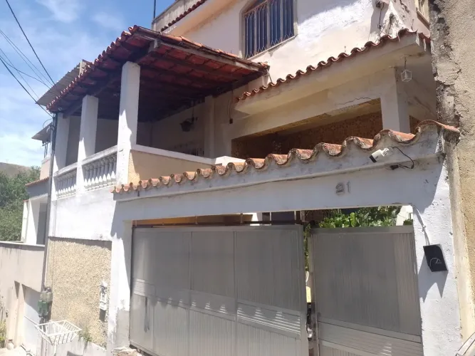 Casa ? Duplex Praça Seca