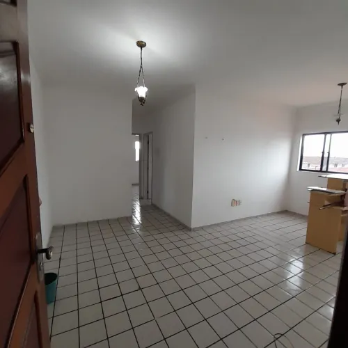 Quarto disponível em apartamento nos Bancários 