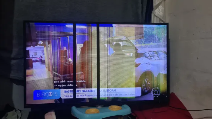 vendo TV caiu e ficou assim