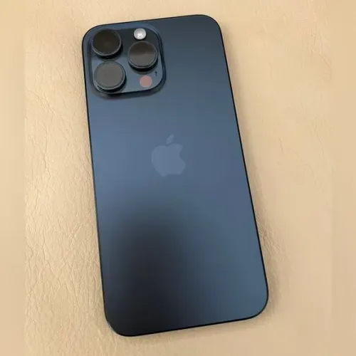 15 Pro até 10x nos cartões 