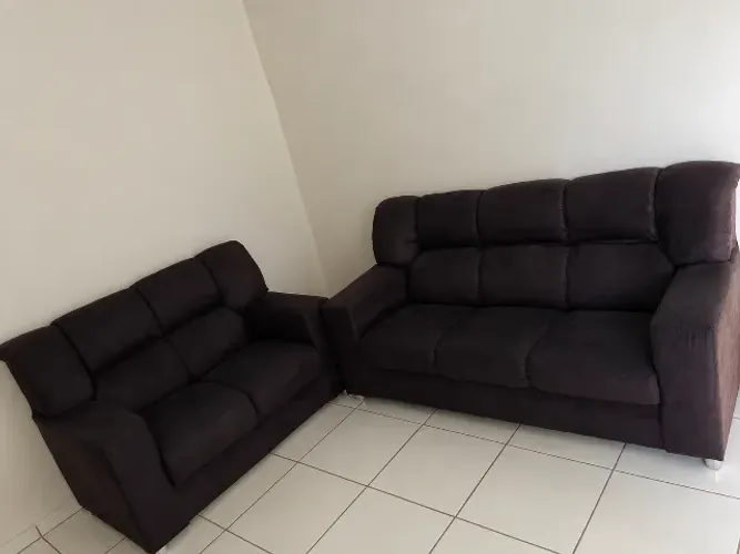 Sofá 3 e 2 lugares e Rack 