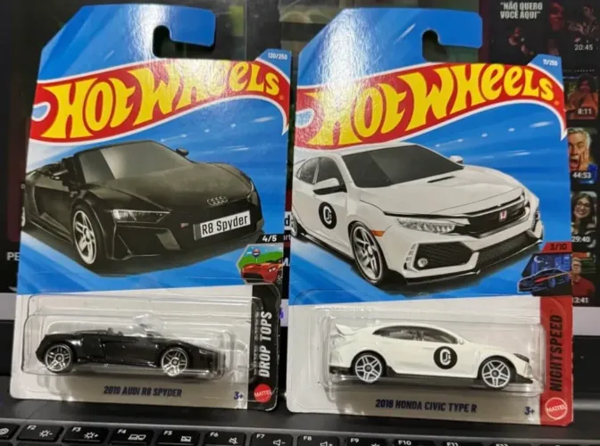 Civic e Audi R8 - Hot Wheels