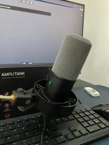 Microfone Fifine AmpliTank K688 XLR/USB Dinâmico Podcast