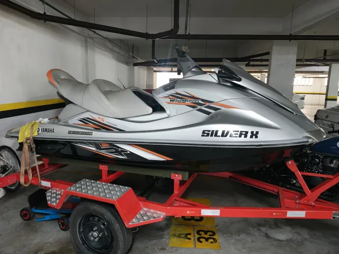 Jetski yamara top