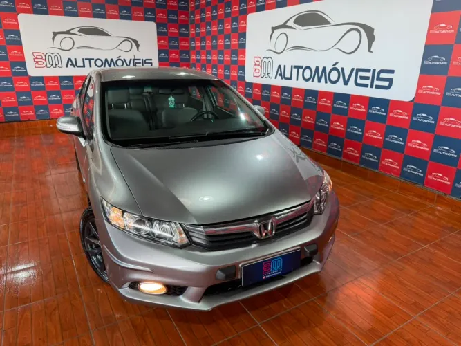 Honda Civic Sedan LXS 1.8/1.8 Flex 16V Aut. 4P 2014