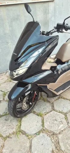 HONDA PCX DLX 2025