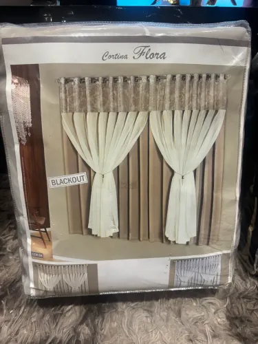 Cortina flora blackout