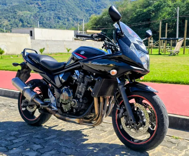 Suzuki Bandit 650 S