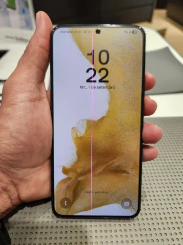 Galaxy S22 Plus 256GB Impecável,  único Dono, linha verde na tela.