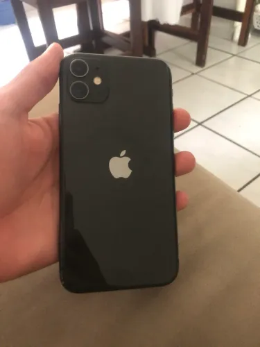 iPhone 11 funcionando 100%