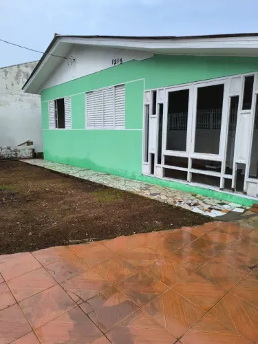 Aluga-se casa no bairro dos Estados - Guarapuava