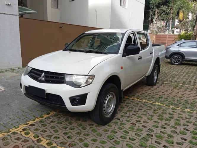 Mitsubishi L200 Triton GL 3.2 CD TB Int. Dies. Mec. 2018