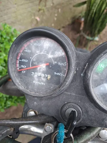 Honda CG 125 Titan ES 2001 partida elétrica