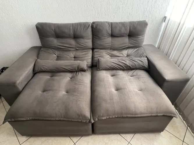 Vendo sofá retrátil 2 lugares (desmontável)