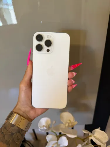 iPhone 16 Pro Max 512gb Titânio Branco