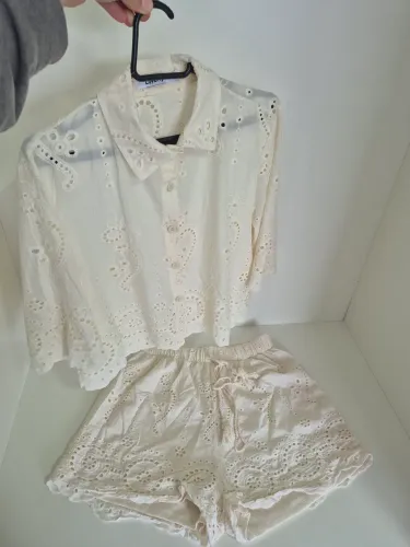 Conjunto Loverly Bordado Inglês (Rechilieu) - Camisa e Calções - Tamanho P