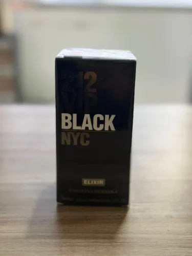 212 VIP black Elixir parfum 50ml $450