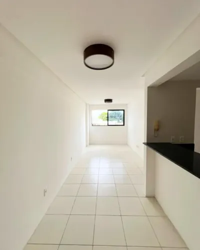Apartamento 2 Quartos (1 Suíte)  Pátio / Antares, Maceió