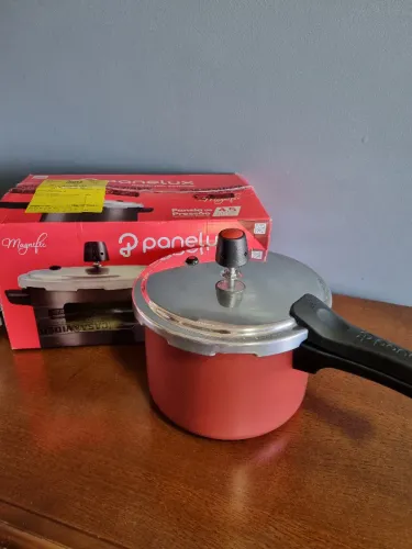 Panela de Pressão Fechamento Externo Magnific - 4.5L - Panelux - Nova