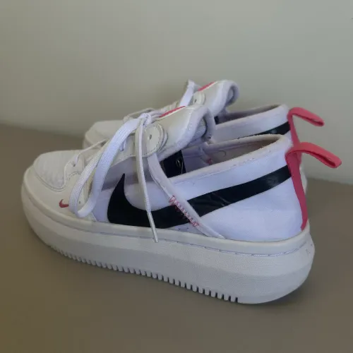 Tênis Feminino Nike Court Vision Alta TAM 36