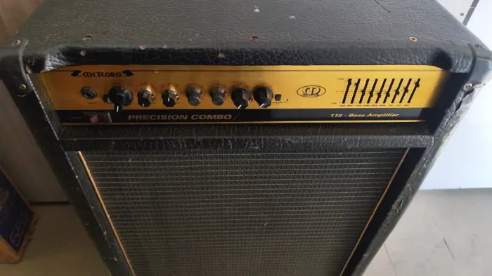 Meteoro Precision Combo 115BS 200w
