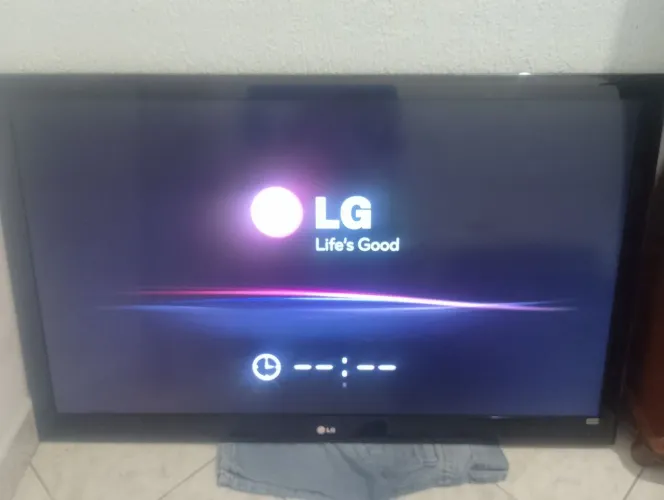 Tv de 50 polegadas não é smart, retirar no bela vista são José