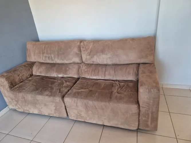 Excelente sofá retratil