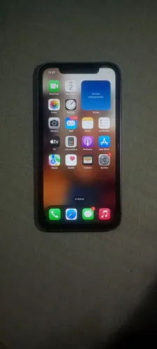 iPhone xr com fundo do 14 pro