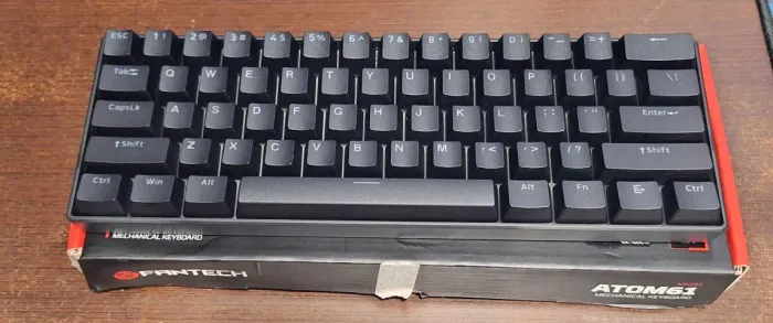 Teclado mecânico 60%