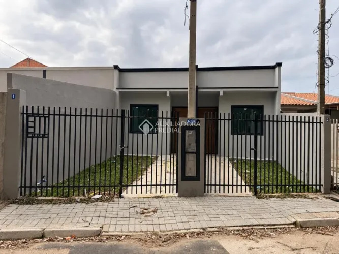 Casa térrea com 02 quartos, á venda no Tatuquara