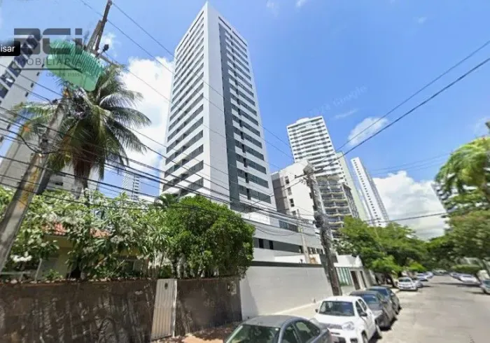 ALUGA-SE apartamento em Boa Viagem. 3 quartos sendo 1 súite, 1 vagae armários.
