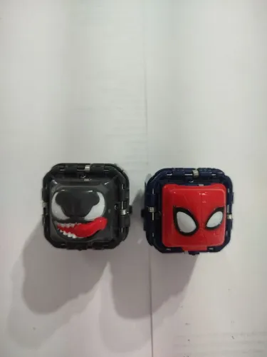 Battle cubes Marvel Venom x homem aranha.