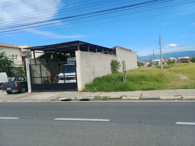 EMBREFOR EMBREAGEM VENDO TERRENO NA ANTONIO HADAD. LORENA