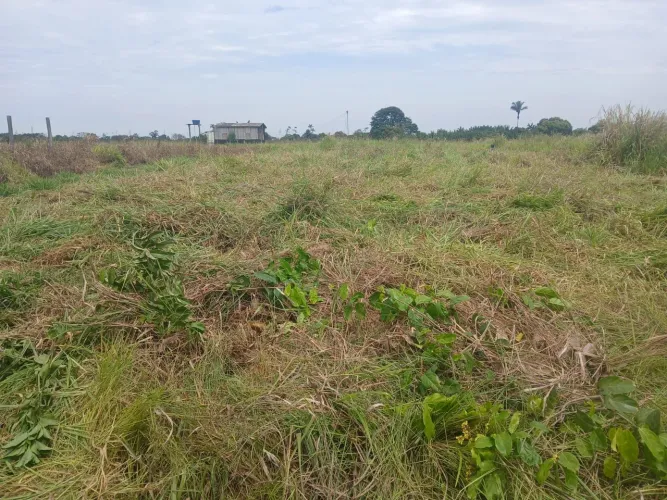 Terreno de Esquina 12x35 - 420 m² - Apenas R$ 12.000 | Excelente Oportunidade!
