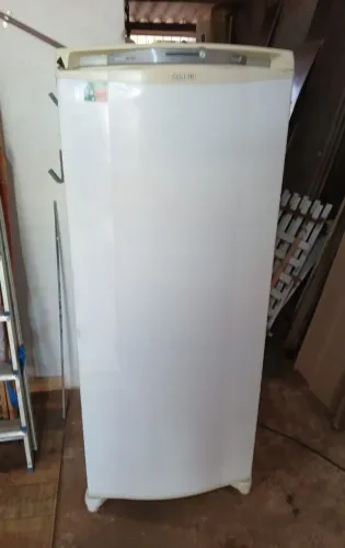VENDO ESSA GELADEIRA