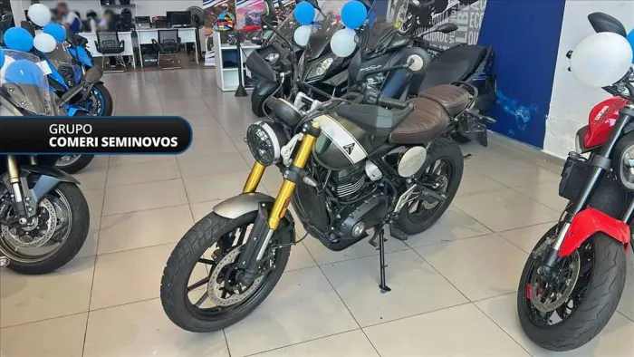 TRIUMPH SCRAMBLER 400 X