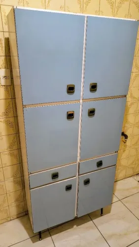 Armário de cozinha retrô 1970 azul
