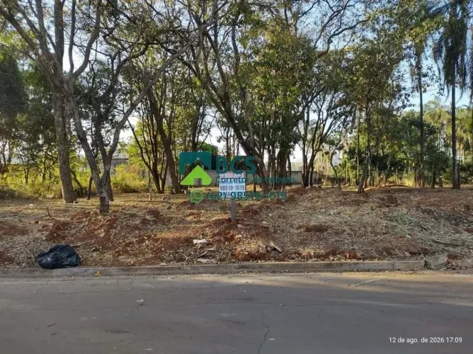Excelente Area 1.000m2 PLANA! com Gabarito Galpão. Jardim Petrópolis - Goiânia - GO