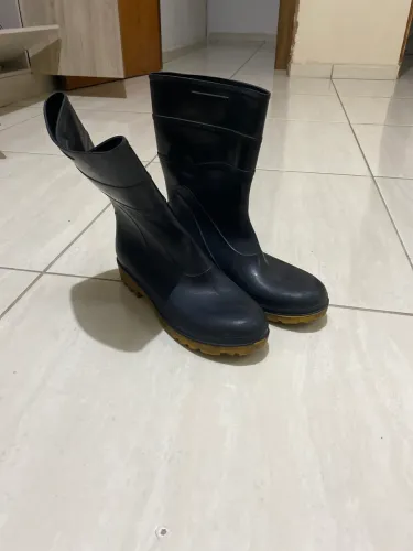 Bota impermeável